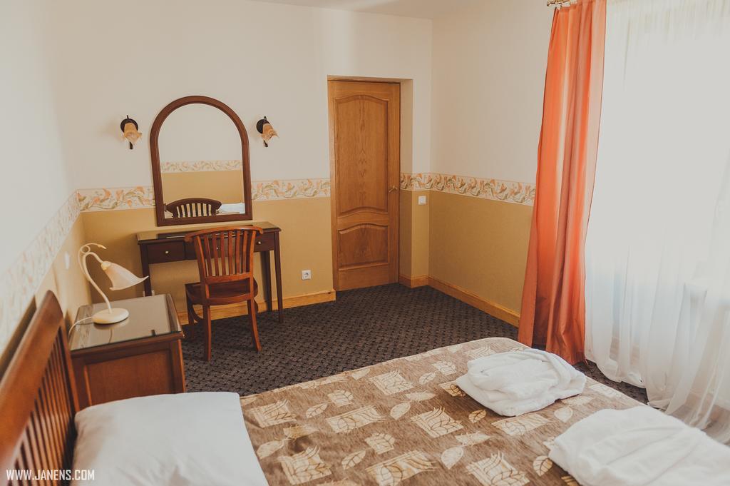 Rudzupukes Hotel Svente ภายนอก รูปภาพ